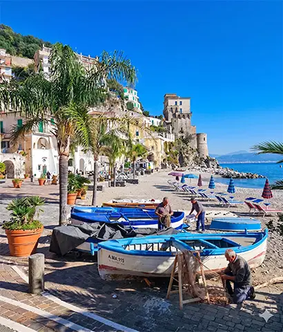 Professional taxi service to Cetara, the traditional fishing village famous for its anchovies.