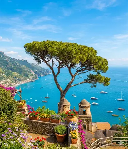 Premium private transfer to Ravello, the city of music overlooking the Gulf of Salerno.